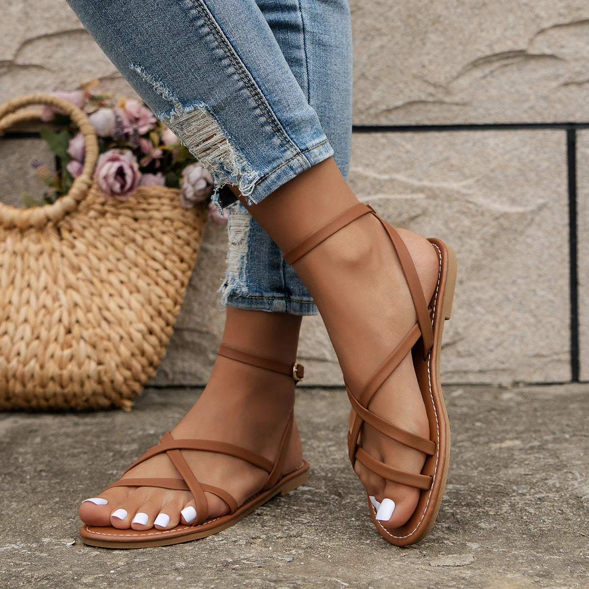 Mona | Cross-Strap Sandals – Chic Summer Look