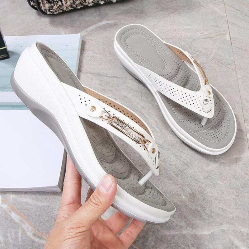 Clara | Luxusní trendy žabky 