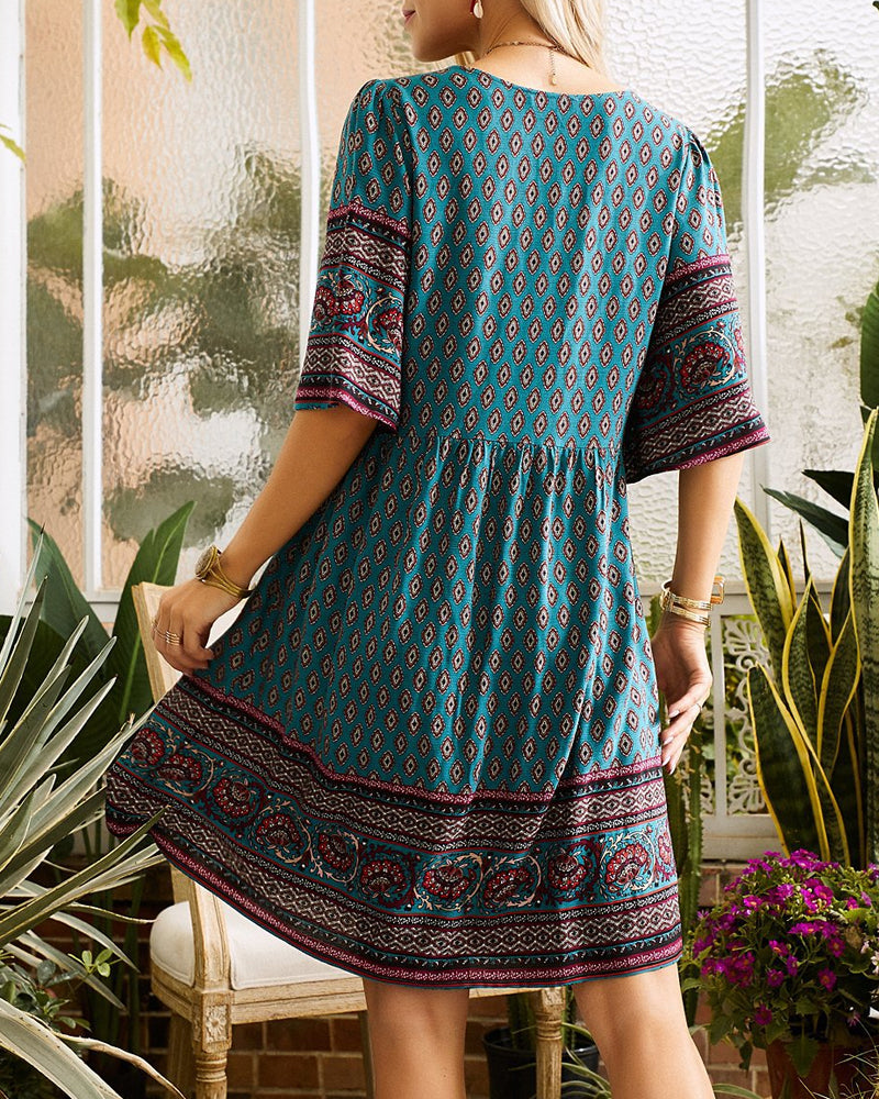 Ivana | Boho Kleid mit V-Ausschnitt und Druck 