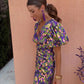 Héloïse | Vestido Ceñido Con Escote En V – Mangas Abullonadas Y Estampado Gráfico 